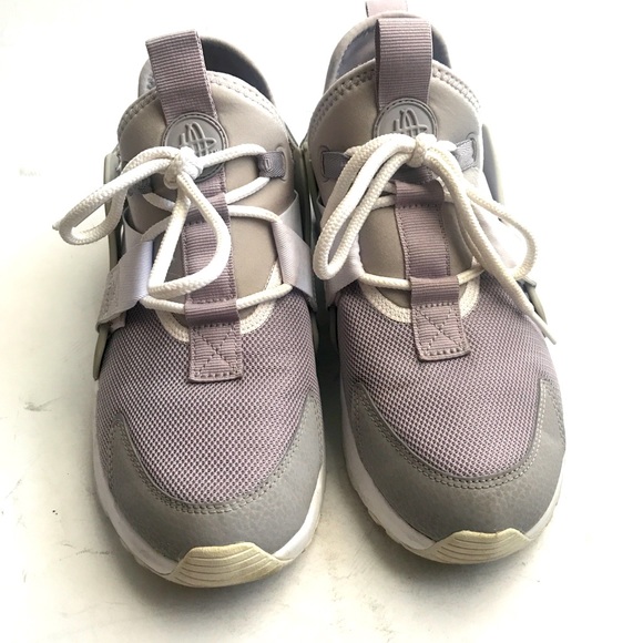 Nike | Huarache City Low Sneakers - Picture 2 of 7